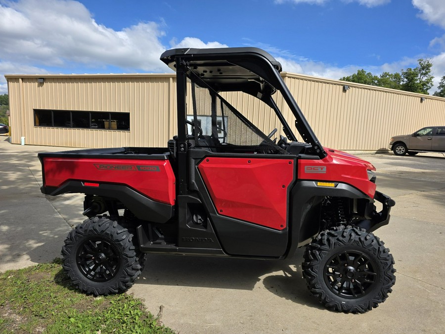 2026 Honda Pioneer 1000 Deluxe