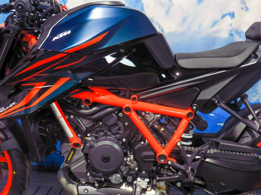 2023 KTM 1290 Super Duke R Evo