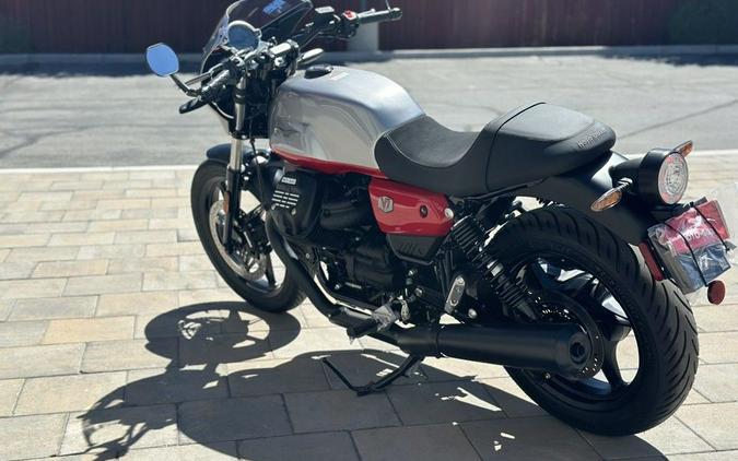 2024 Moto Guzzi V7 Stone Corsa