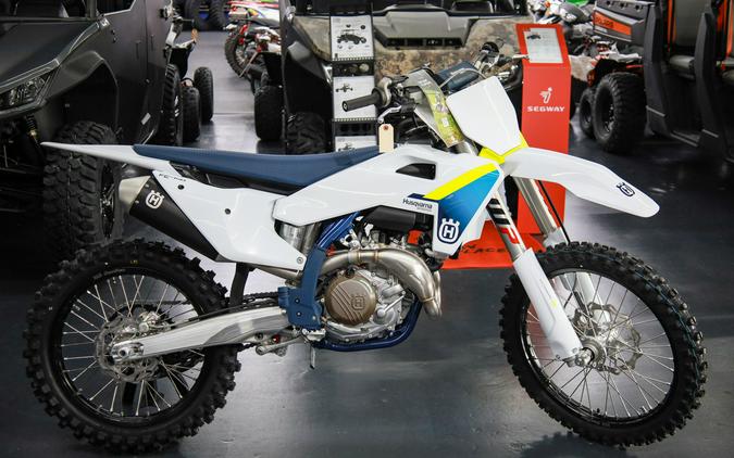 2025 Husqvarna Motorcycles FC450