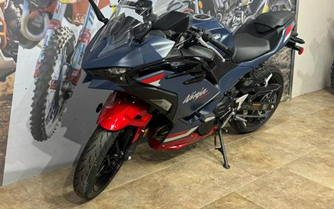 2026 Kawasaki Ninja® 500 SE ABS
