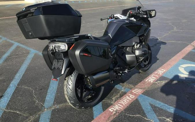 2026 BMW R 1300 RT Triple Black
