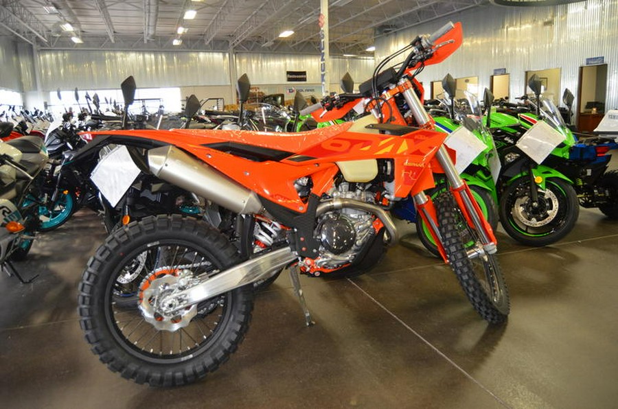 2025 KTM 500 EXC-F Six Days