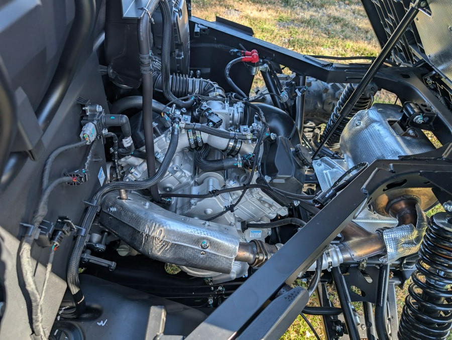 2025 CFMOTO UForce 800 XL