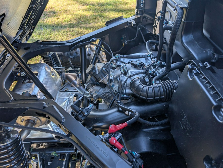 2025 CFMOTO UForce 800 XL