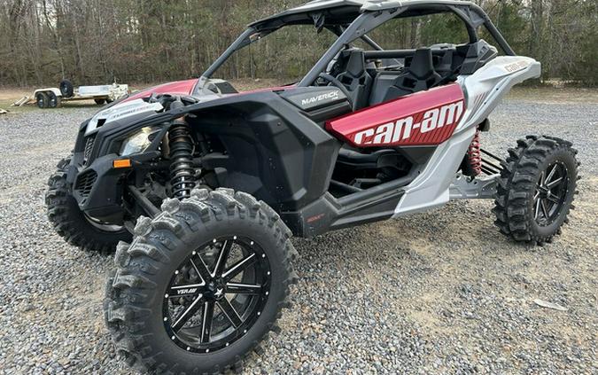2025 Can-Am Maverick X3 RS Turbo RR Fiery Red & Hyper Silver