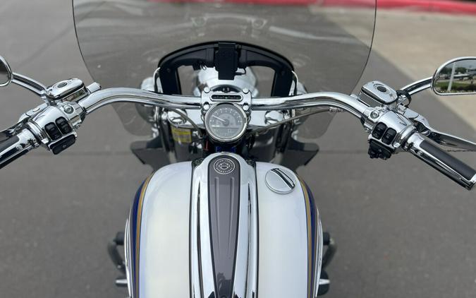 2014 Harley-Davidson® FLSTNSE CVO™ Softail® Deluxe W GOLD/COBALT 955338