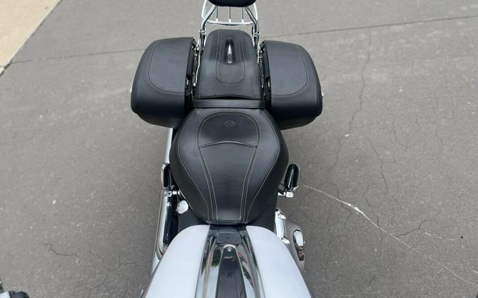 2014 Harley-Davidson® FLSTNSE CVO™ Softail® Deluxe W GOLD/COBALT 955338