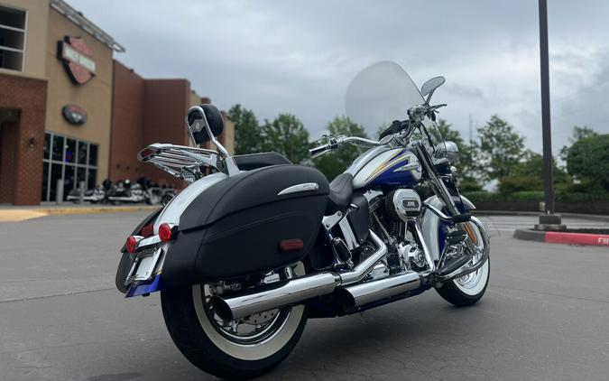 2014 Harley-Davidson® FLSTNSE CVO™ Softail® Deluxe W GOLD/COBALT 955338