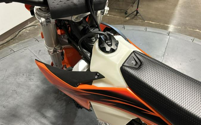 2027 KTM XC 250 W