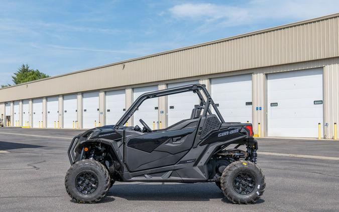 2025 Can-Am™ Maverick Trail DPS 1000