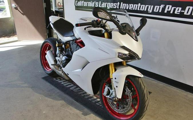 2017 Ducati SuperSport S Star White Silk