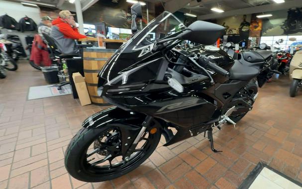 2026 Yamaha YZF-R3 ABS