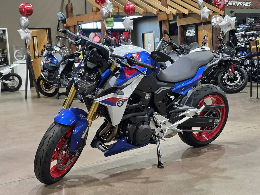 2026 BMW F 900 R