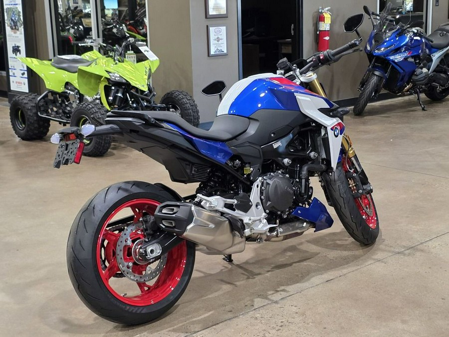 2026 BMW F 900 R