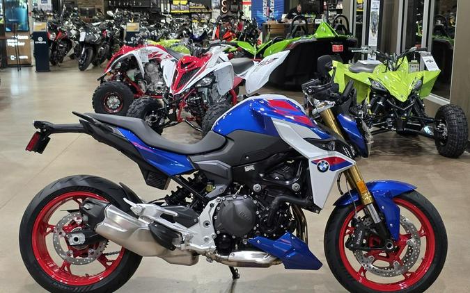2026 BMW F 900 R