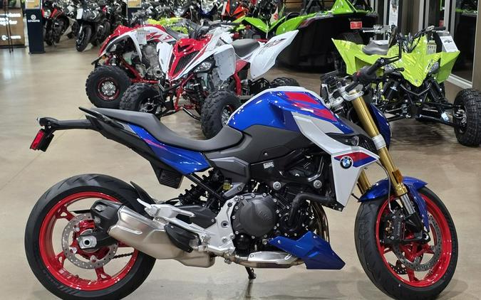 2026 BMW F 900 R
