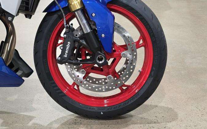 2026 BMW F 900 R