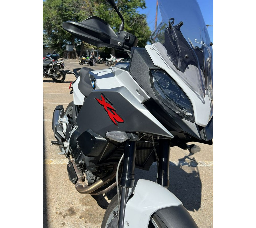 2021 BMW F 900 XR Light White