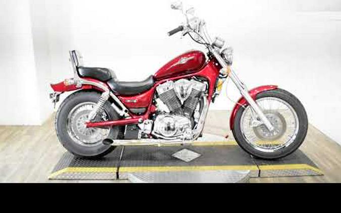 2006 Suzuki Boulevard S83