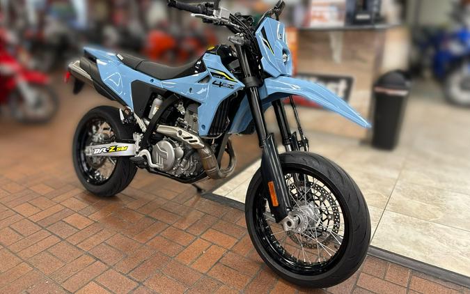 2025 Suzuki DR-Z 400 SM