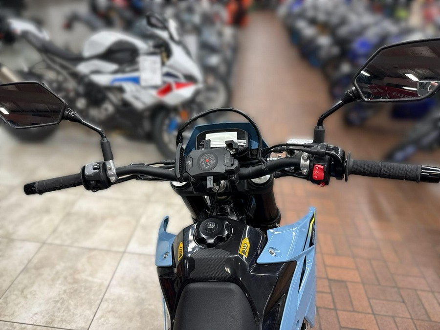 2025 Suzuki DR-Z 400 SM