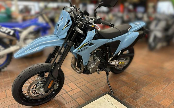 2025 Suzuki DR-Z 400 SM