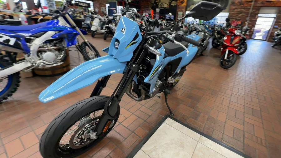 2025 Suzuki DR-Z 400 SM