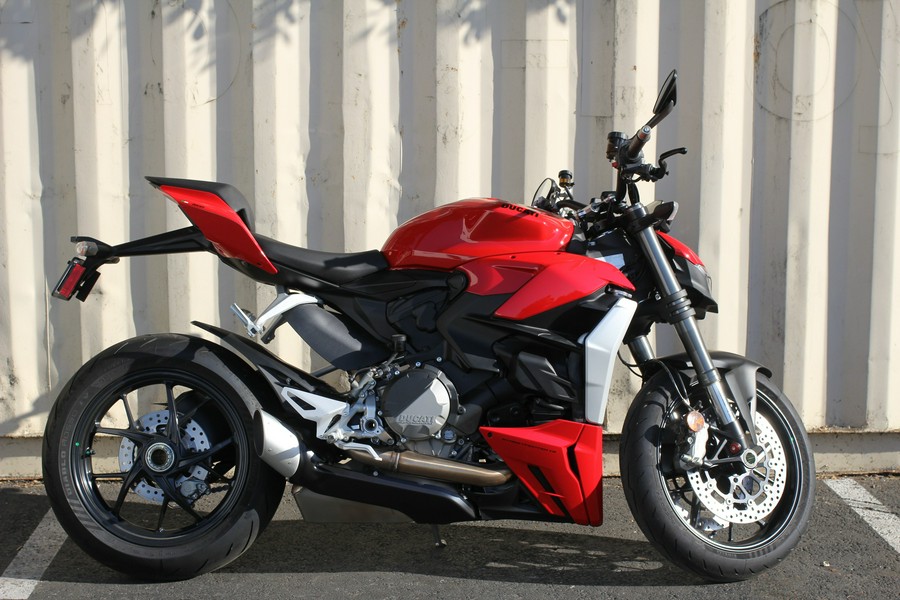 2024 Ducati Streetfighter V2