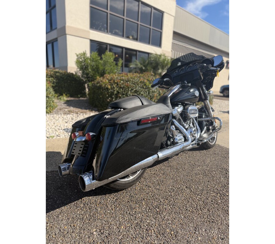 2022 Harley-Davidson Street Glide Special
