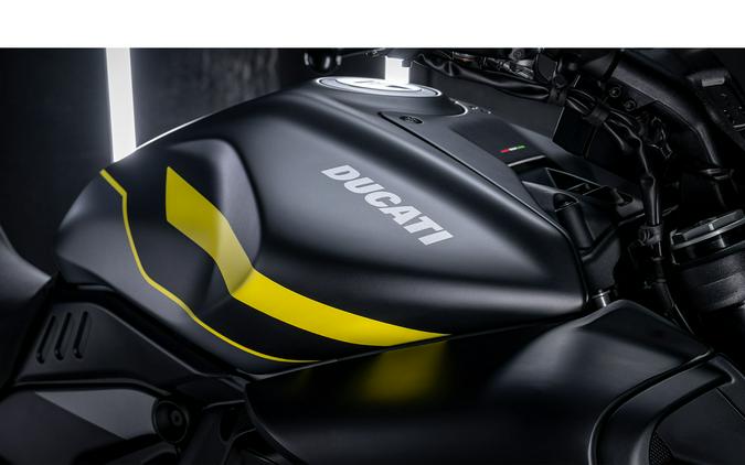 2026 Ducati Diavel V4
