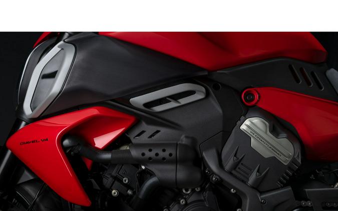 2026 Ducati Diavel V4