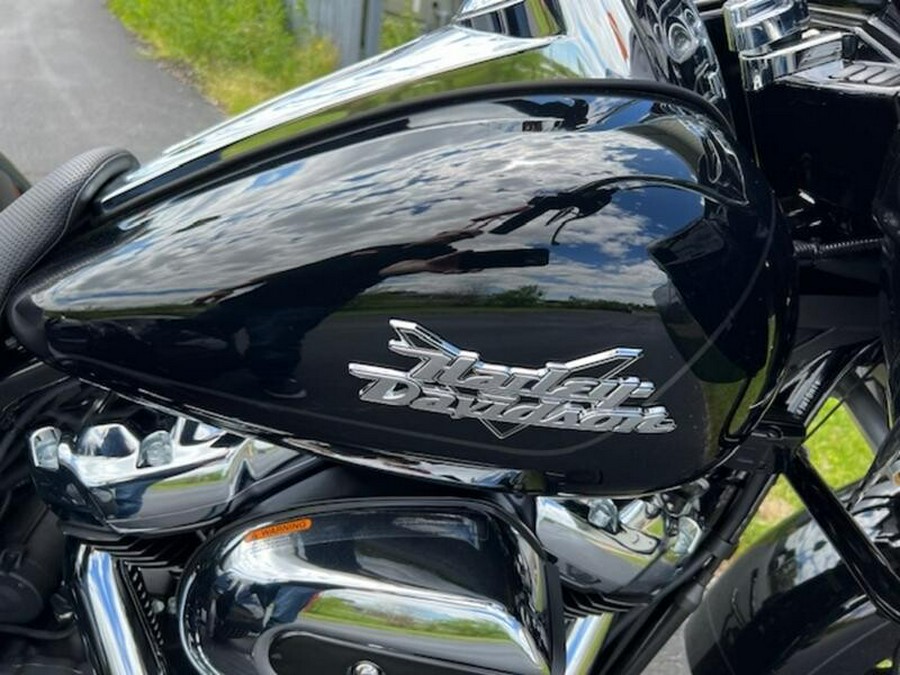 2024 Harley-Davidson Road Glide 3 Vivid Black