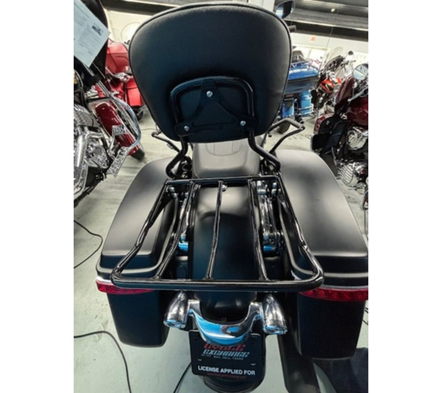 2017 Harley-Davidson FLHXS - Street Glide Special