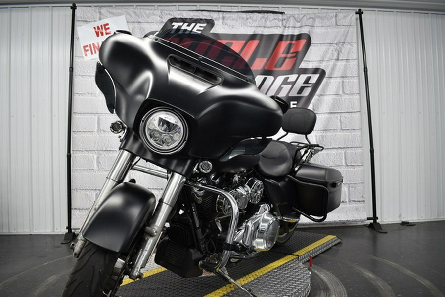 2017 Harley-Davidson FLHXS - Street Glide Special