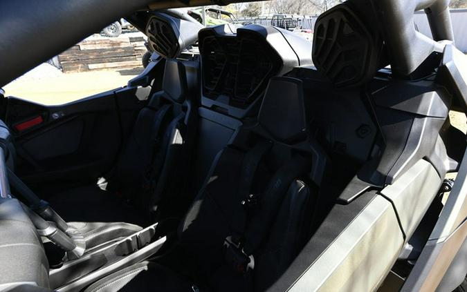 2026 Can-Am Maverick R MAX X Rc