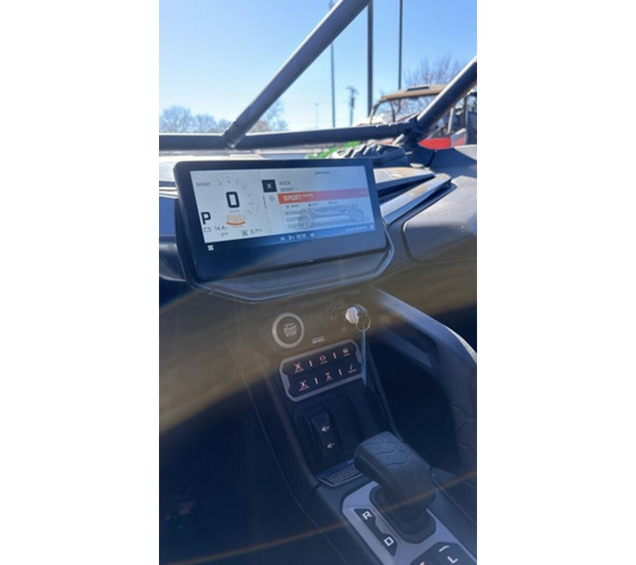 2026 Can-Am Maverick R MAX X Rc