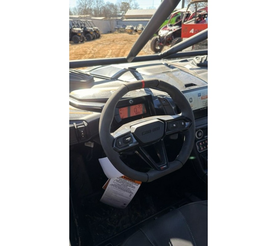 2026 Can-Am Maverick R MAX X Rc