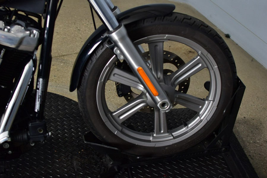 2022 Harley-Davidson Softail Standard