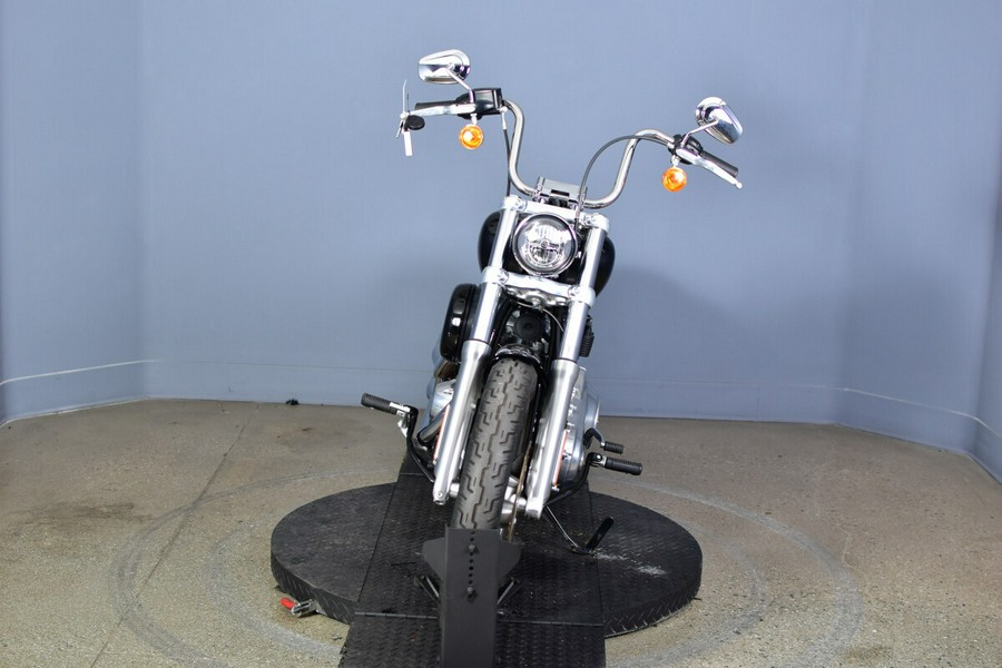 2022 Harley-Davidson Softail Standard