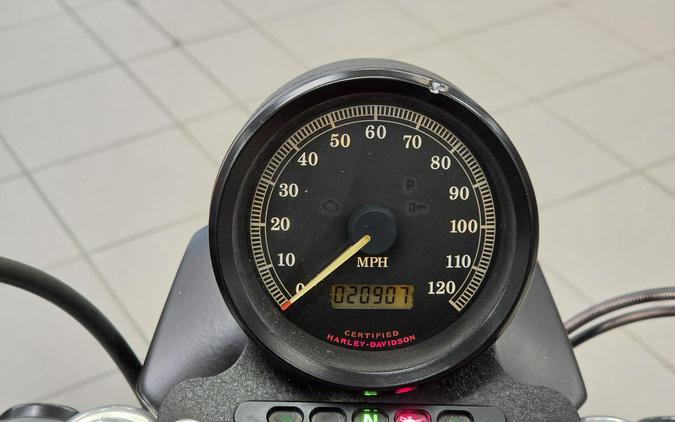 2002 XL883R