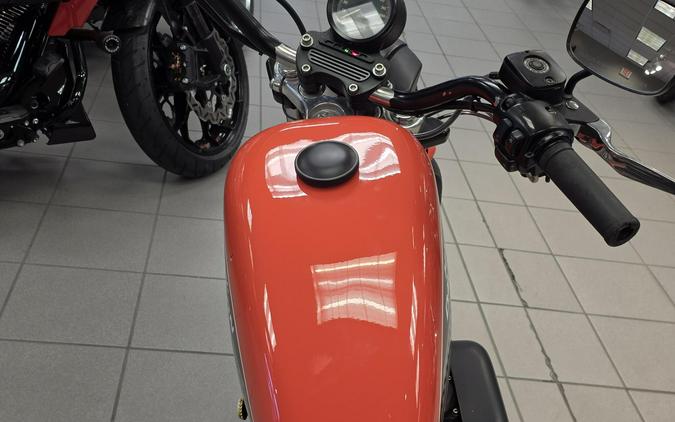 2002 XL883R