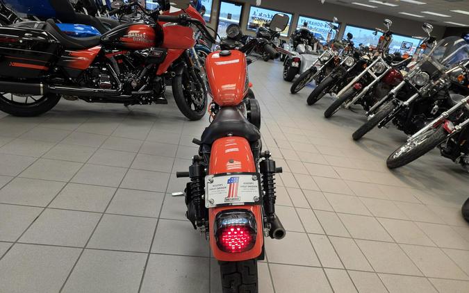 2002 XL883R