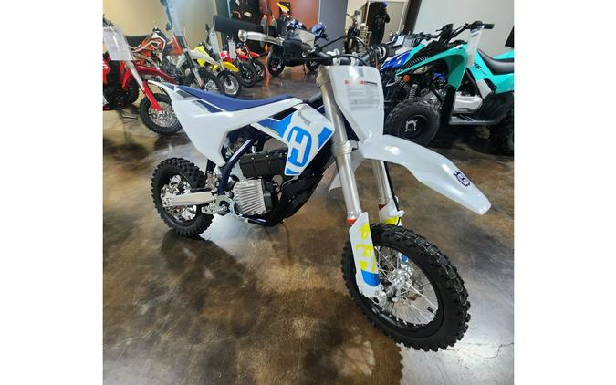 2024 Husqvarna Motorcycles EE 5