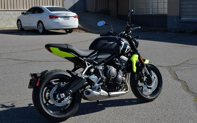 2024 Triumph Trident 660 Jet Black/Triumph Racing Yellow