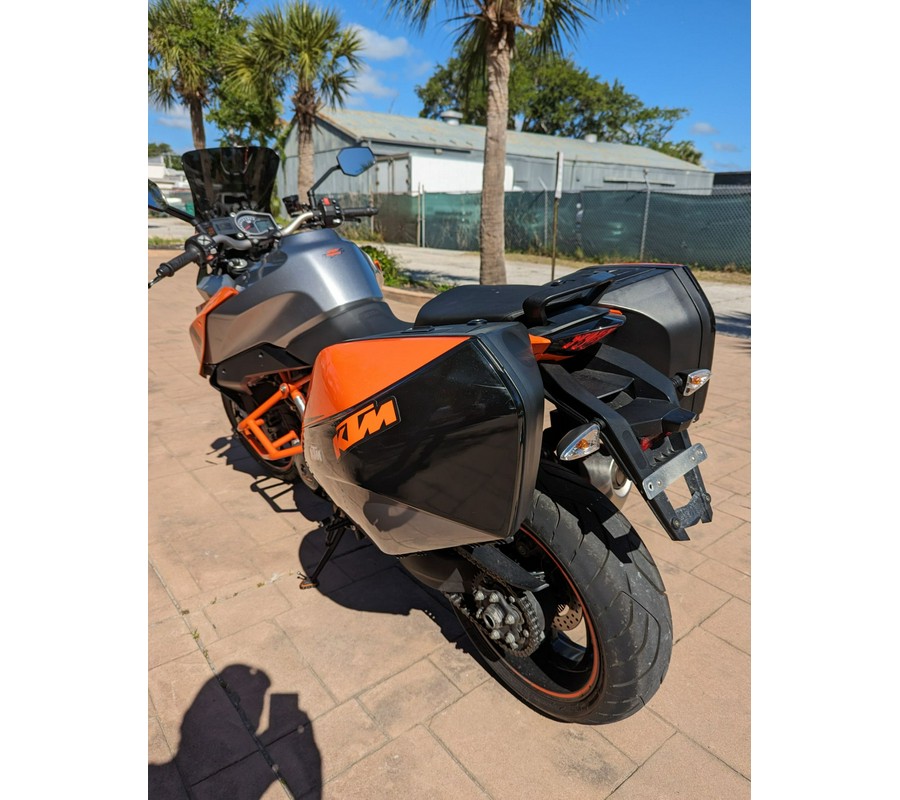 2017 KTM 1290 Super Duke GT