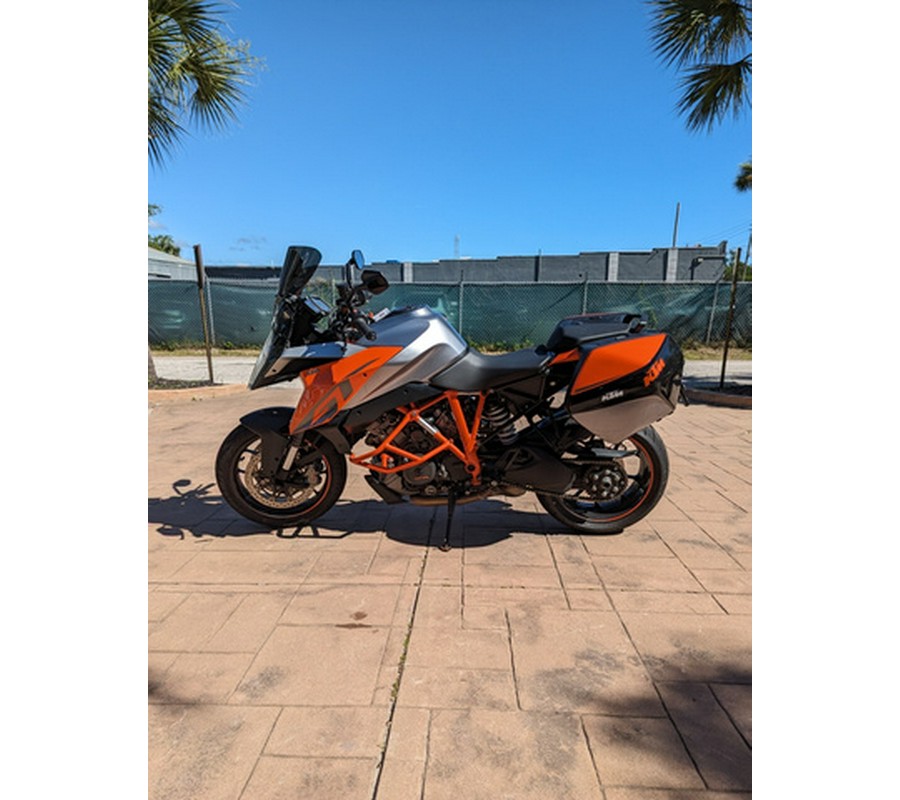 2017 KTM Super Duke 1290 GT