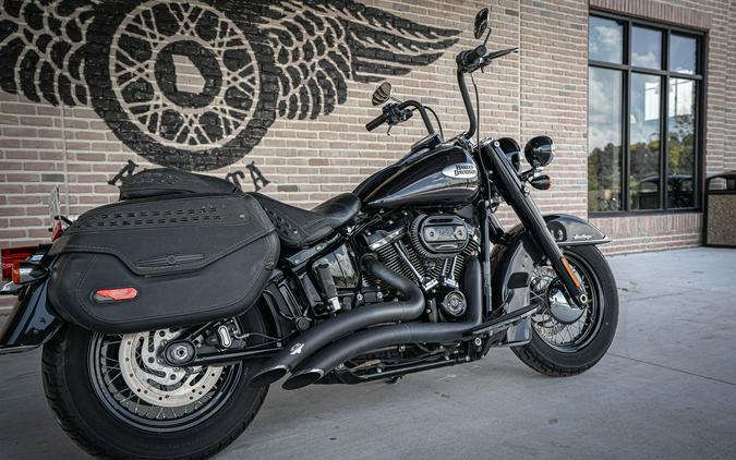 2021 Harley-Davidson® FLHCS - Heritage Classic 114