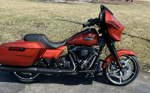 2024 Harley-Davidson Street Glide® Whiskey Fire - Black Finish