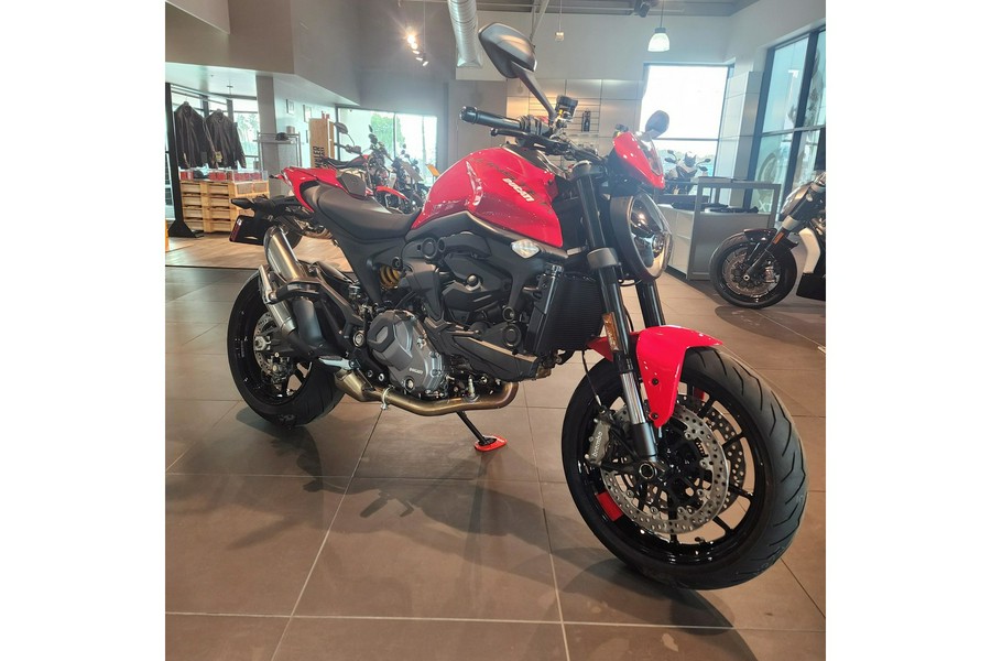 2024 Ducati Monster Plus